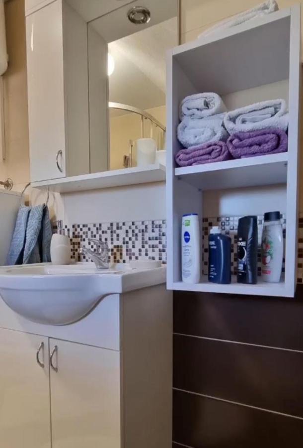 Apartman Avram Kotor Varos Exteriér fotografie