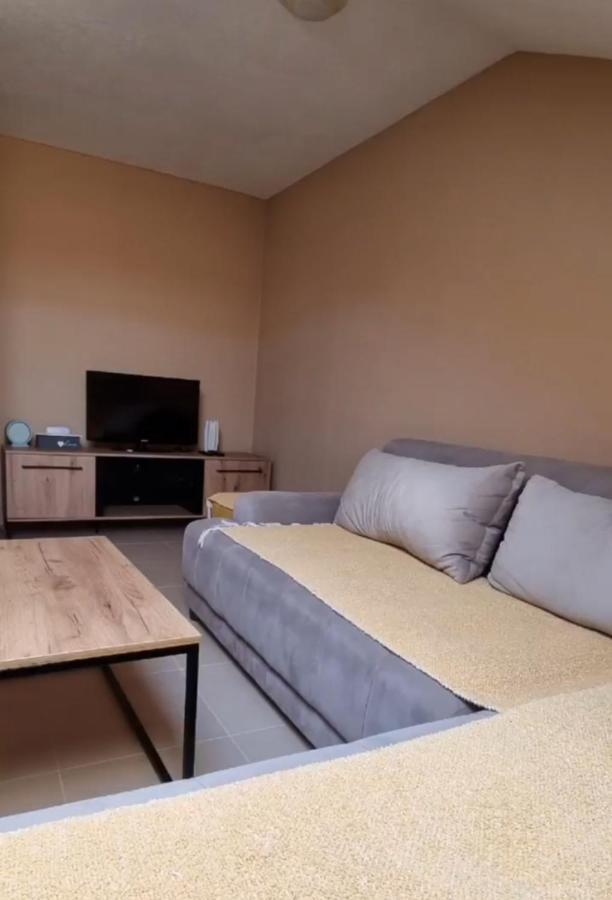 Apartman Avram Kotor Varos Exteriér fotografie