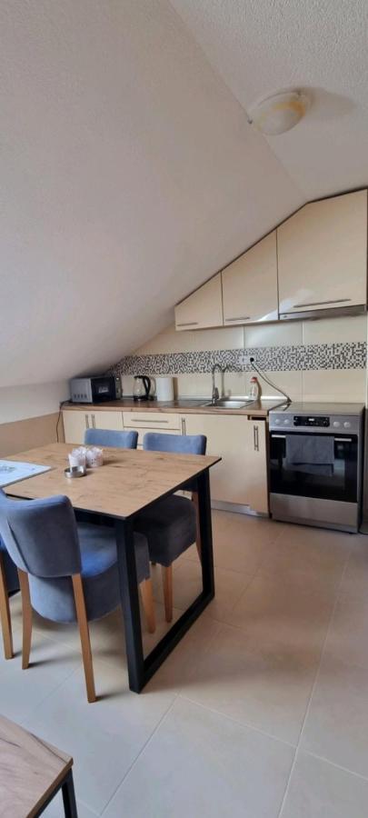 Apartman Avram Kotor Varos Exteriér fotografie