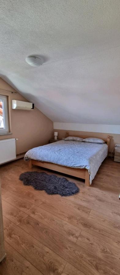 Apartman Avram Kotor Varos Exteriér fotografie